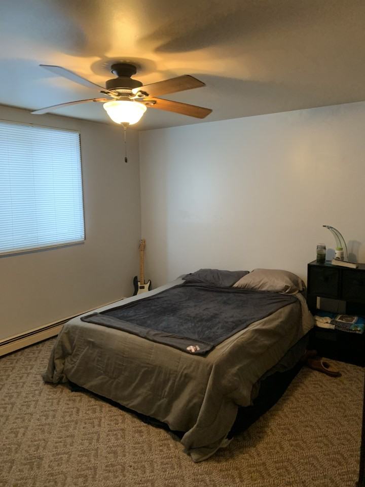 261 Shannon Ct #1 - Photo 3 of 7