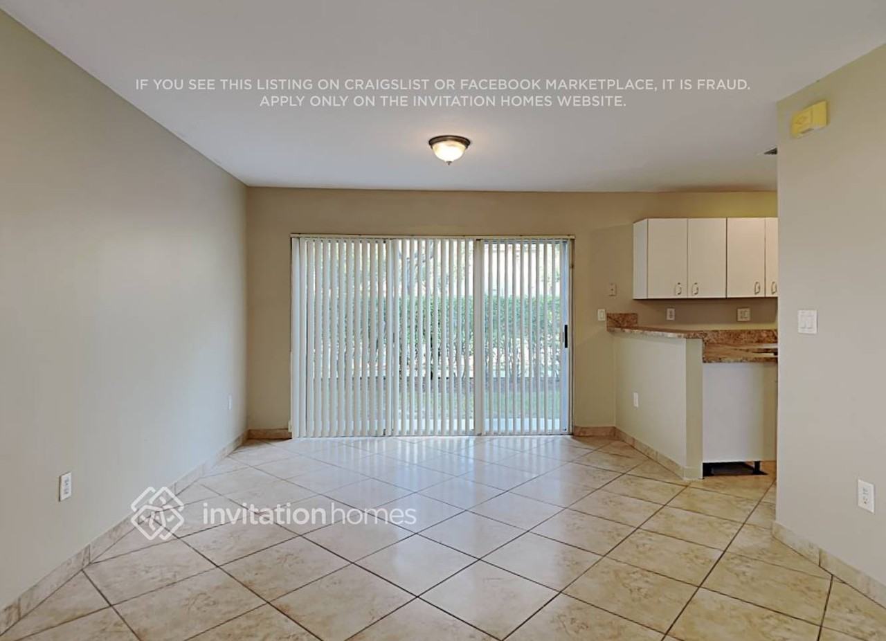 2296 Nw 170th Ave - Photo 7 of 19