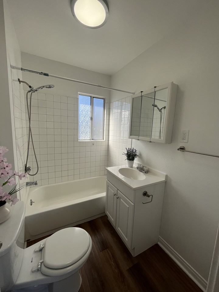 4542 West Imperial Highway #C - Photo 6 of 26