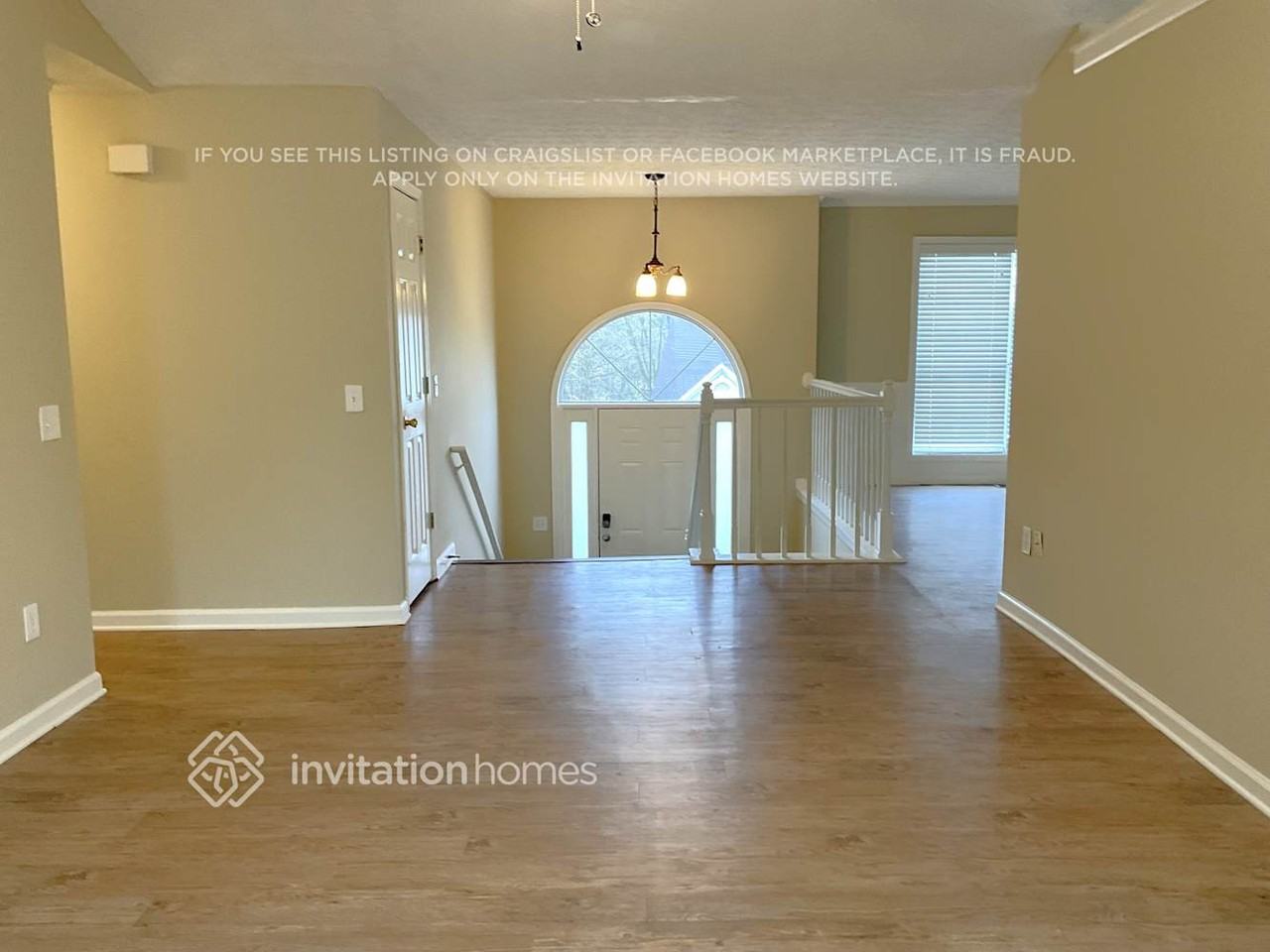 3284 Shady Woods Cir - Photo 2 of 13