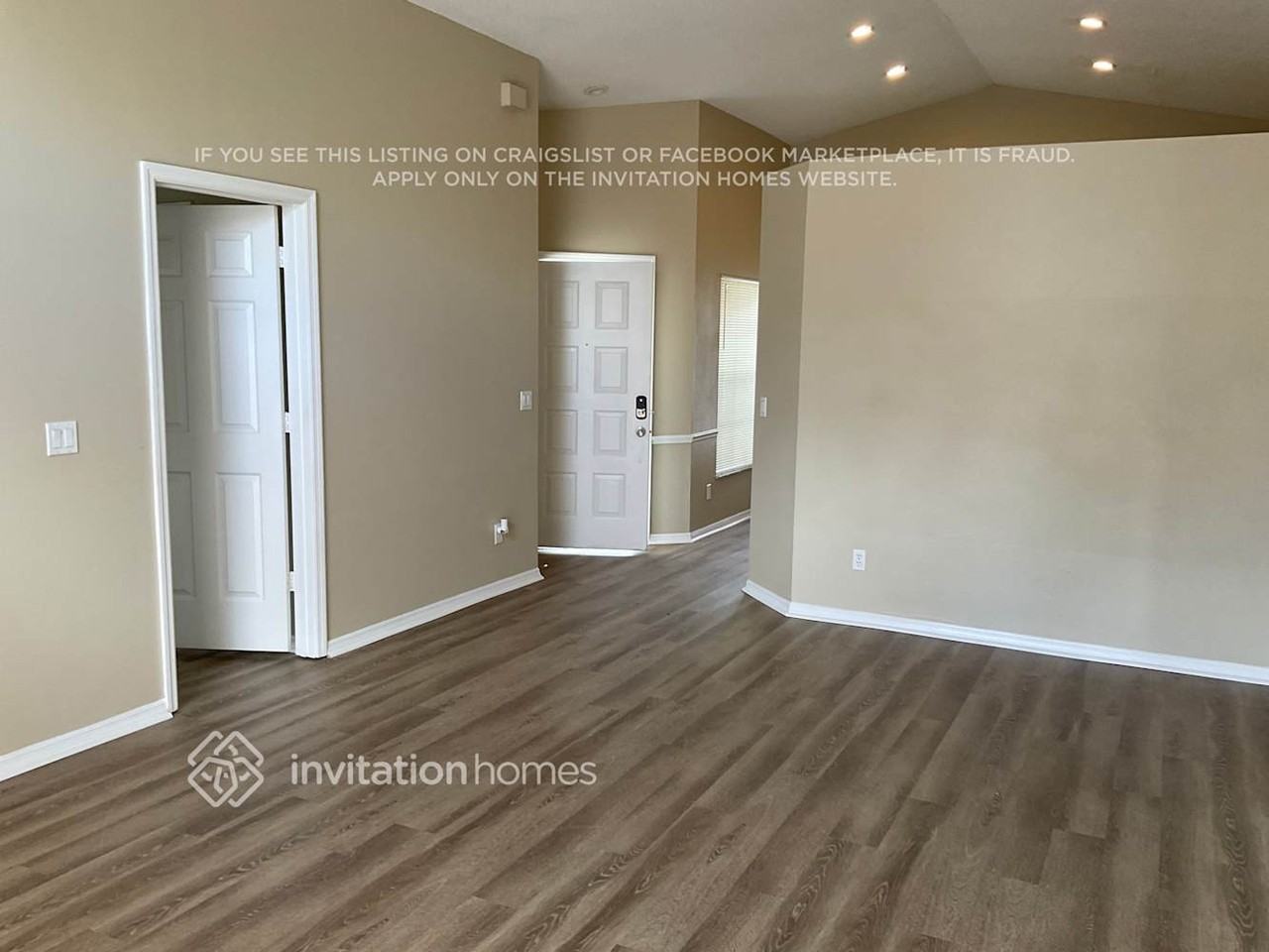 1608 Elmstead Ct - Photo 3 of 16