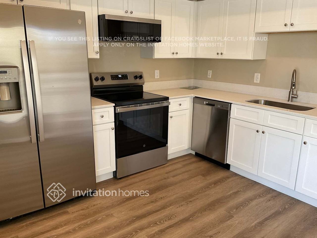 1608 Elmstead Ct - Photo 4 of 16