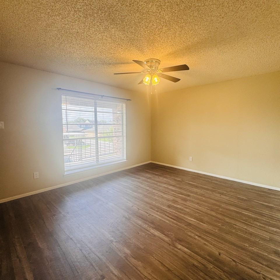 6800 Camden Ln - Photo 4 of 14