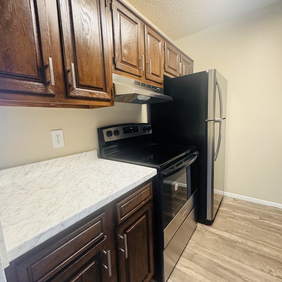 6800 Camden Ln - Photo 7 of 14