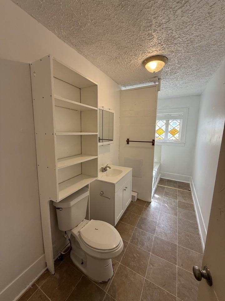 1004 S Fountain Ave #1004C - Photo 2 of 7