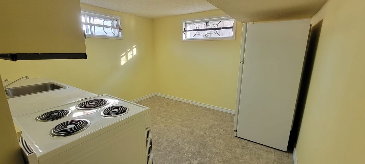 12029 50 Street Northwest - Photo 5 of 16