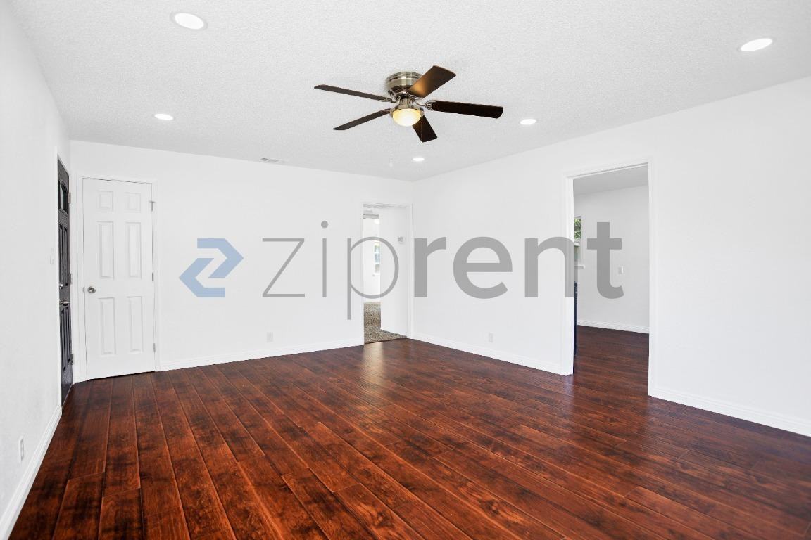 1335 E Brown Ave - Photo 7 of 28