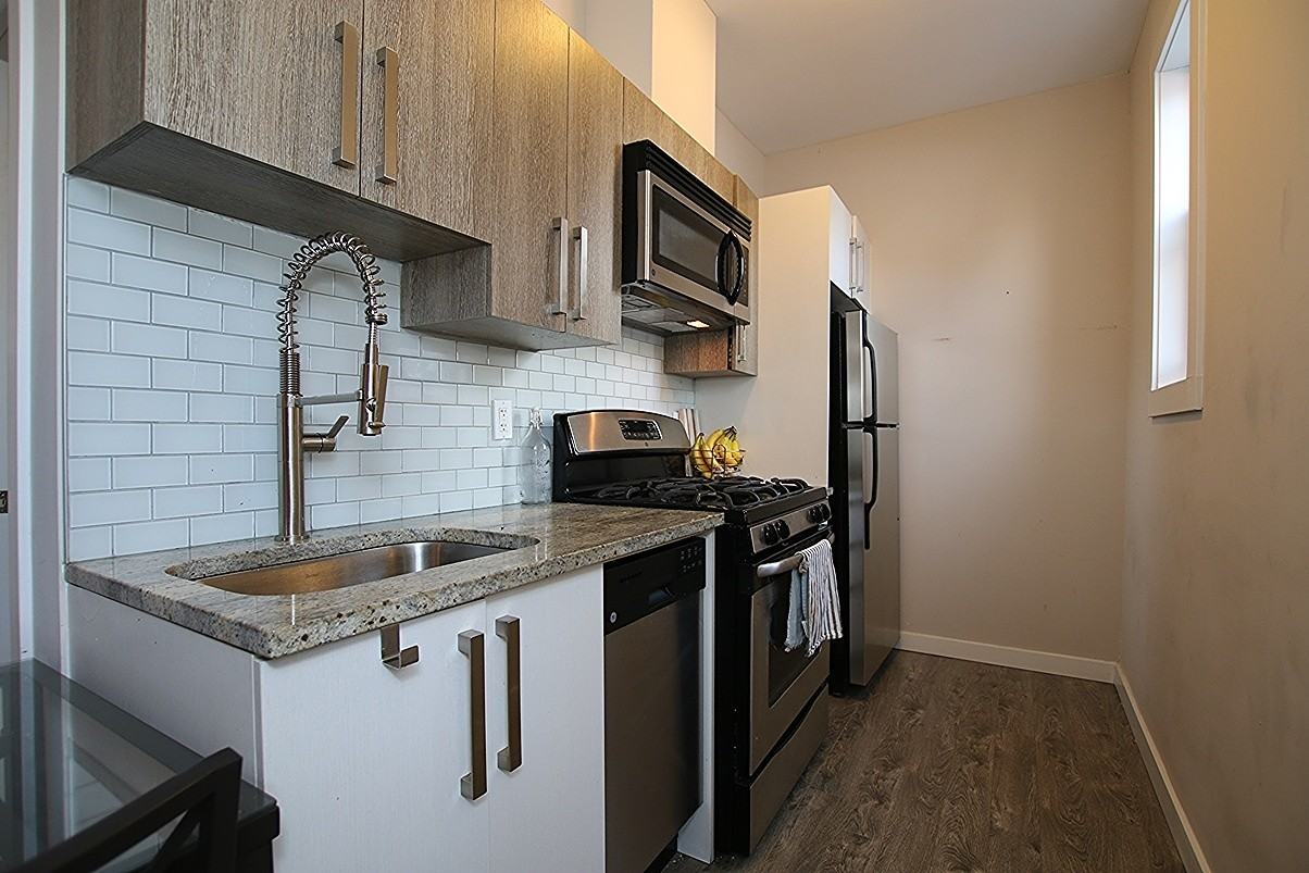 174-178 Clarence - Photo 7 of 24