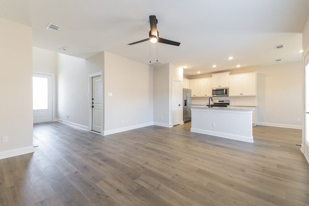 1115 Windermere Way - Photo 6 of 34