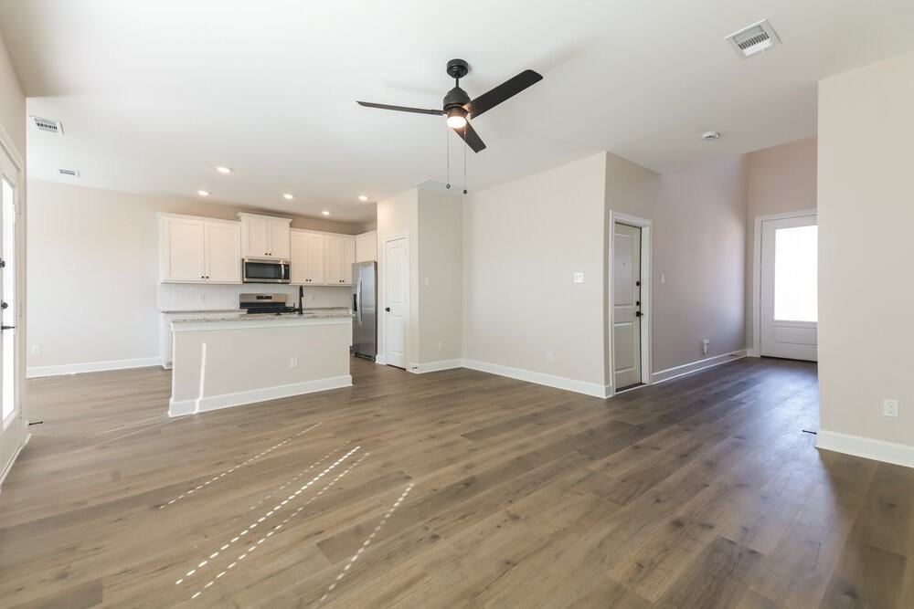 809 Princeton Hts - Photo 6 of 35