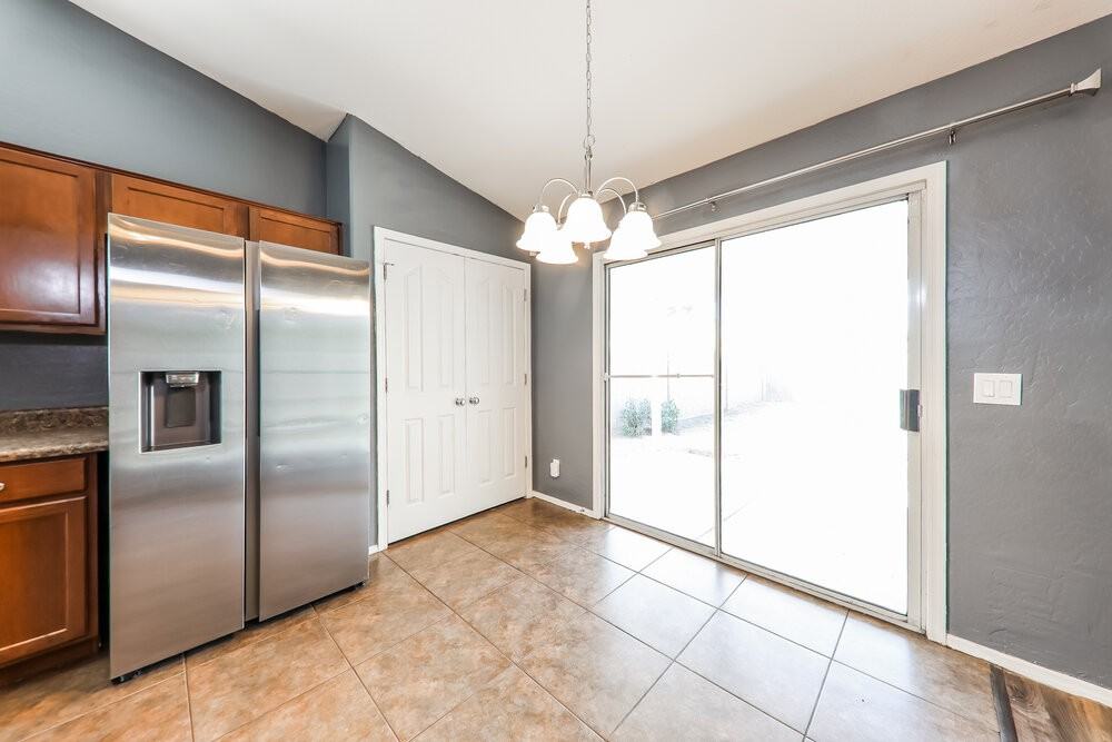 5404 S 28th Ave - Photo 5 of 16