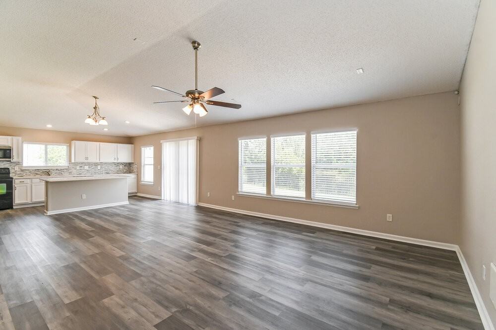 11701 Carson Lake Dr - Photo 5 of 19