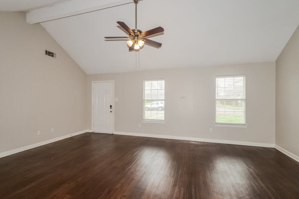 8450 Kimberly Rose Dr - Photo 4 of 16