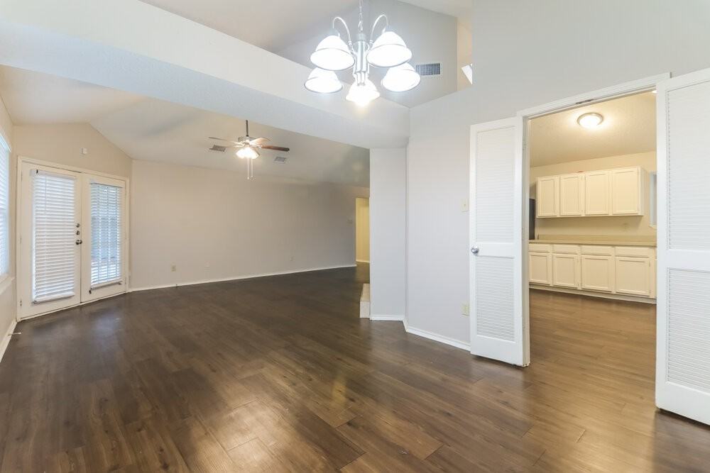 3702 Knights Bridge Dr - Photo 6 of 16