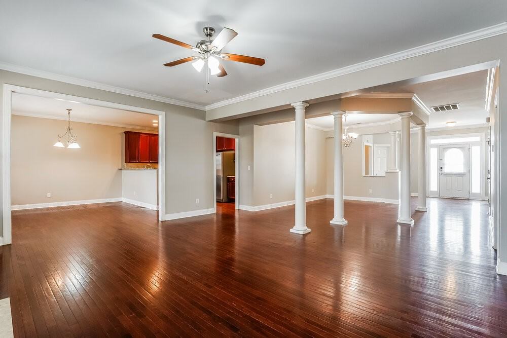 500 Boswell Ln - Photo 5 of 17