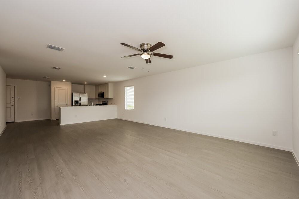 10729 Revolver Ln - Photo 4 of 16