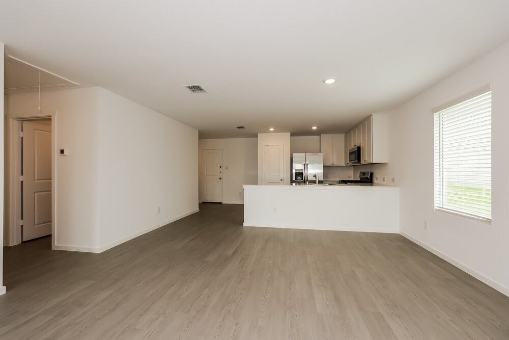 10729 Revolver Ln - Photo 6 of 16