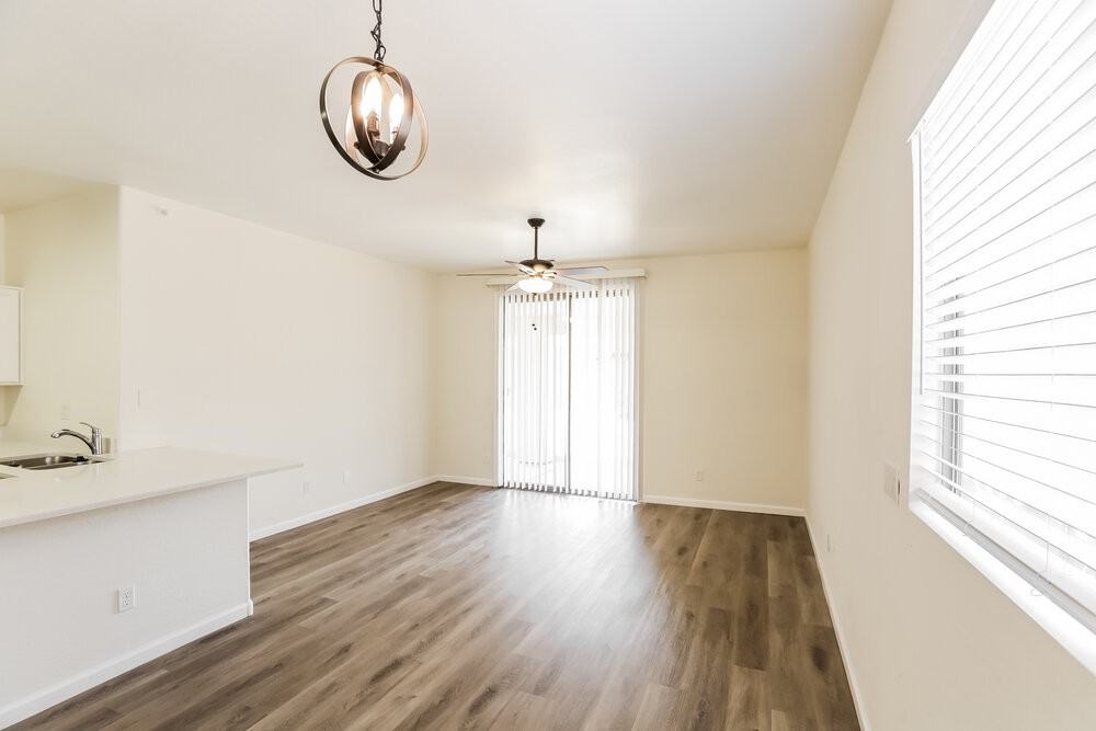 11222 W Almeria Rd - Photo 6 of 16