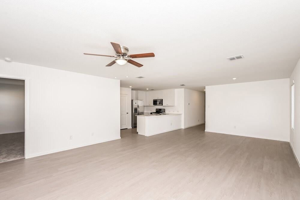 10720 Gun Barrel St - Photo 3 of 16