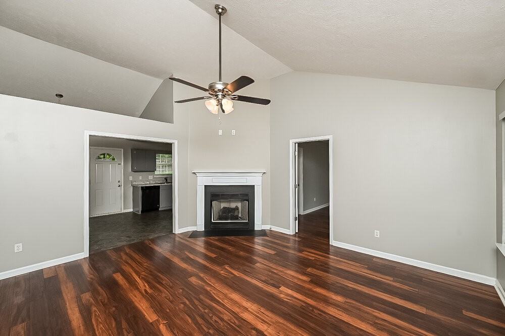 715 Whispering Breeze - Photo 3 of 16