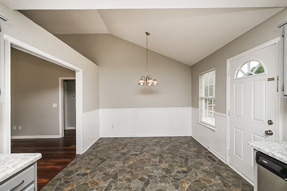 715 Whispering Breeze - Photo 5 of 16