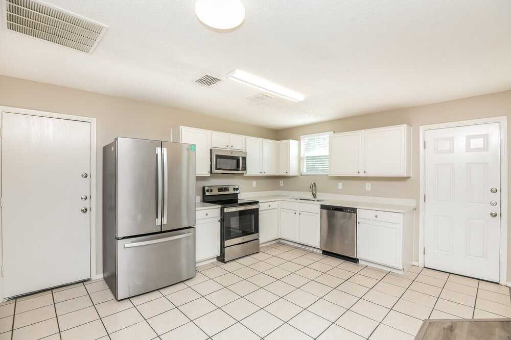 1429 Blazing Star Trl - Photo 6 of 17