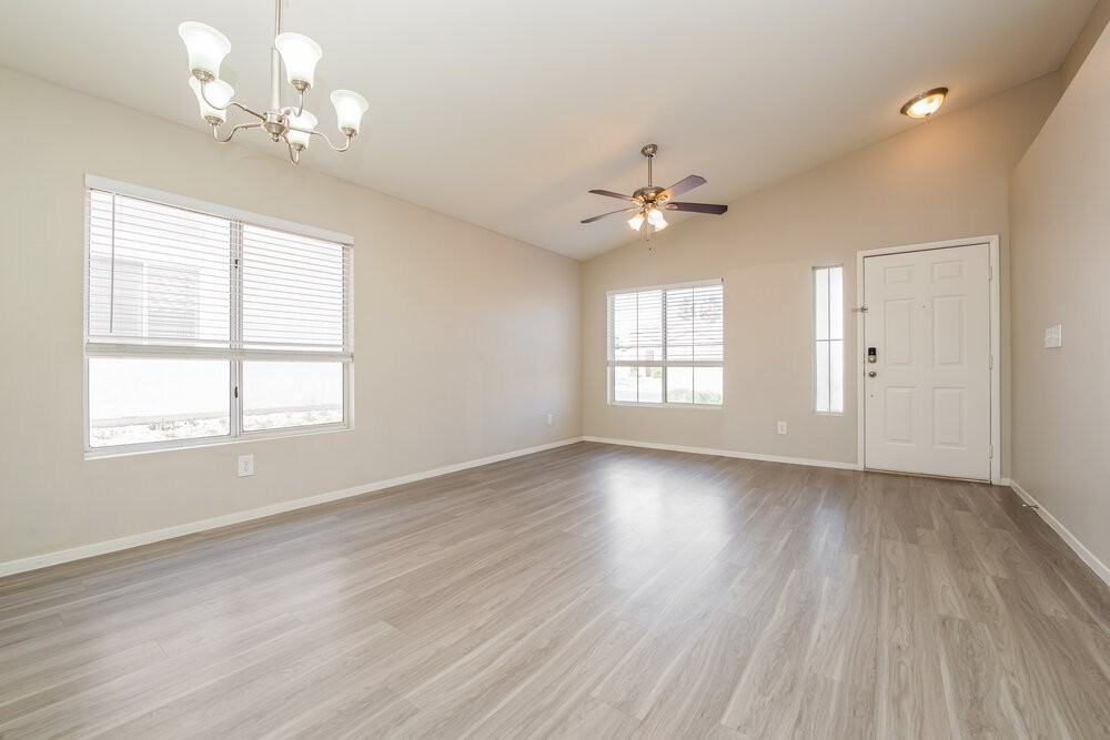 3105 Macaroon Way - Photo 4 of 16