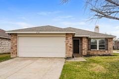 2724 Woodlake Pkwy - Photo 1 of 1