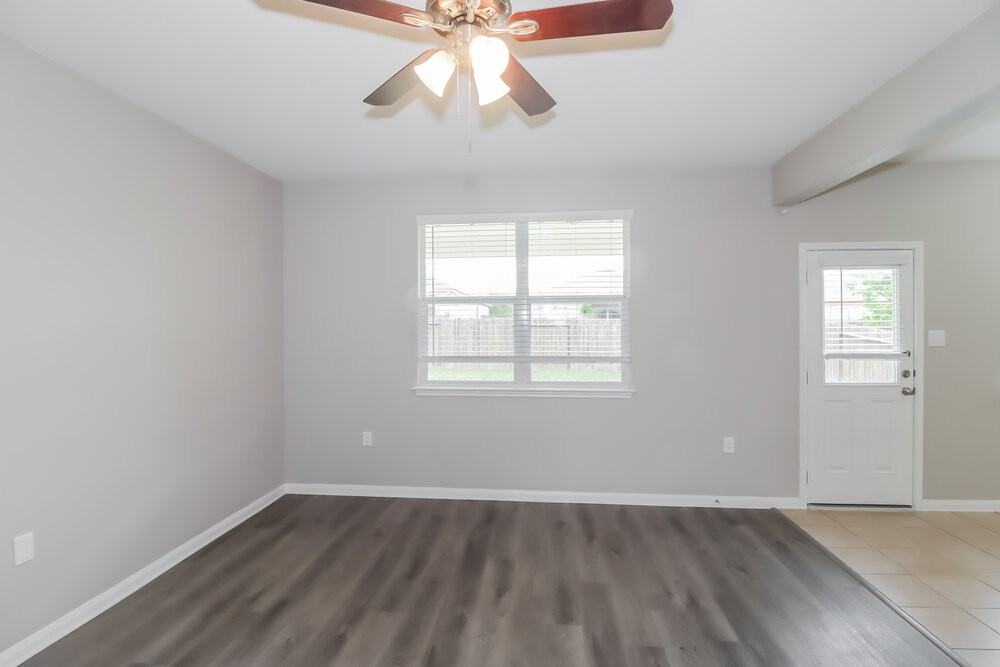 400 Captain Grumbles Dr - Photo 4 of 19