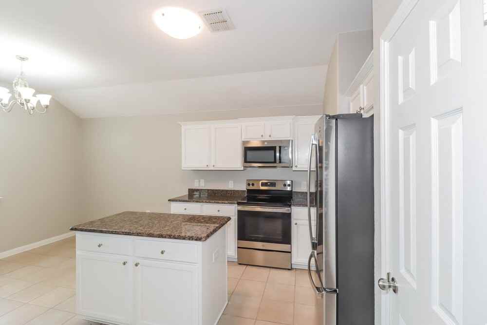 400 Captain Grumbles Dr - Photo 7 of 19