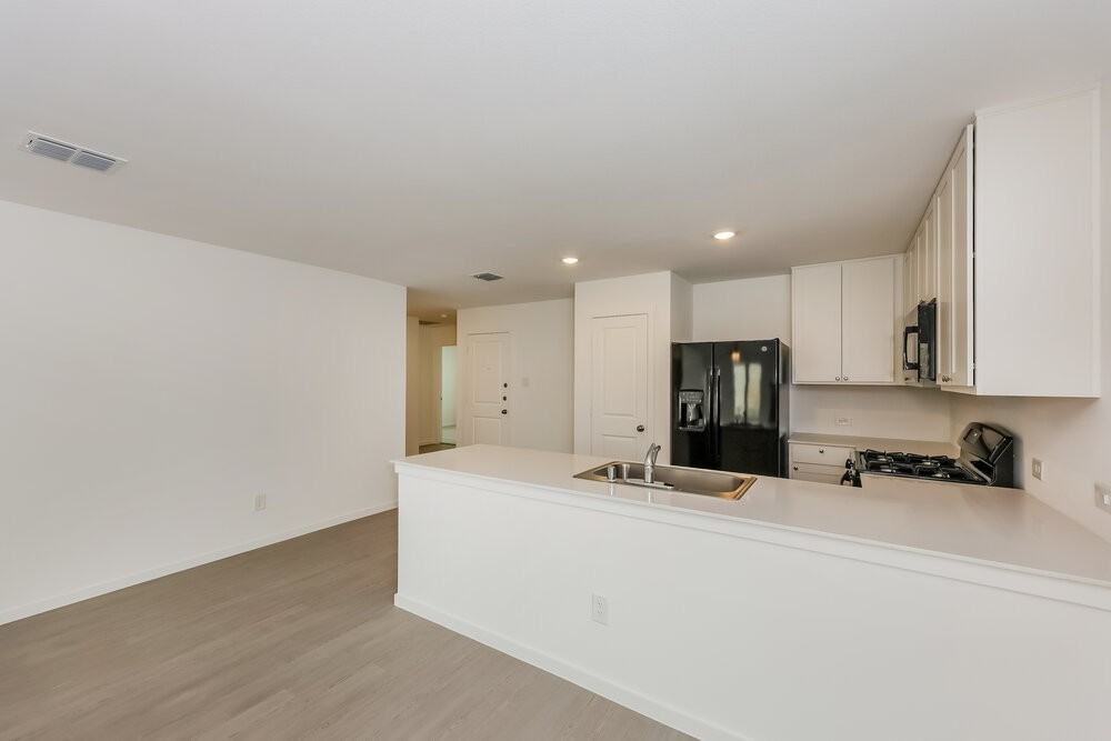 2221 Crested Saguaro St - Photo 7 of 16