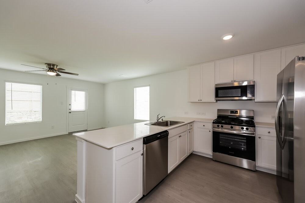 2233 Crested Saguaro St - Photo 5 of 16