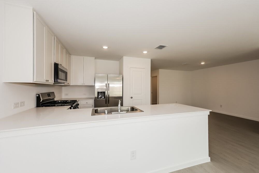 2233 Crested Saguaro St - Photo 7 of 16