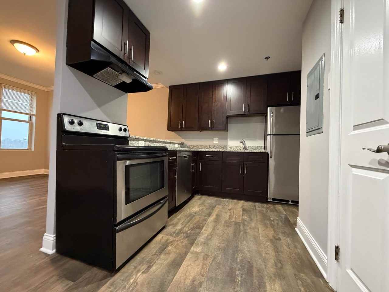 10 N Sheridan Rd. - Photo 2 of 29