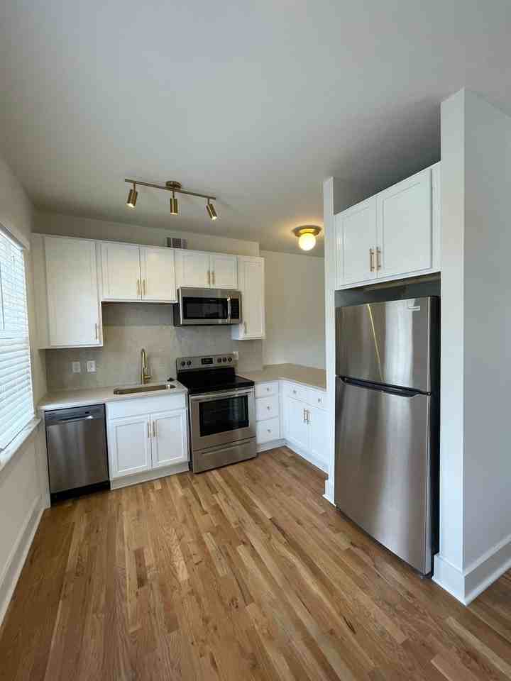 449 E. Ponce - Photo 2 of 15