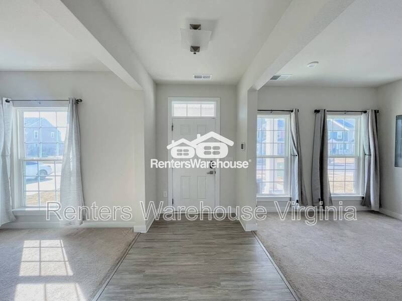 246 Goldenstar Ln - Photo 3 of 32