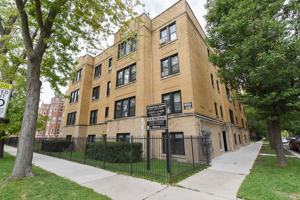 featured image of 3902 W Argyle St #3A