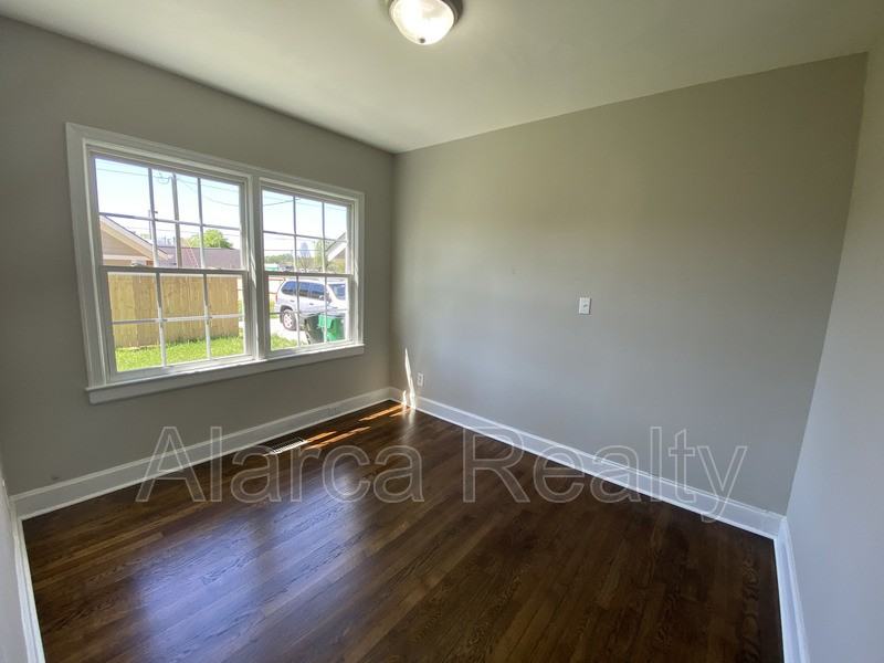 1513 Kimberly Rd - Photo 7 of 18