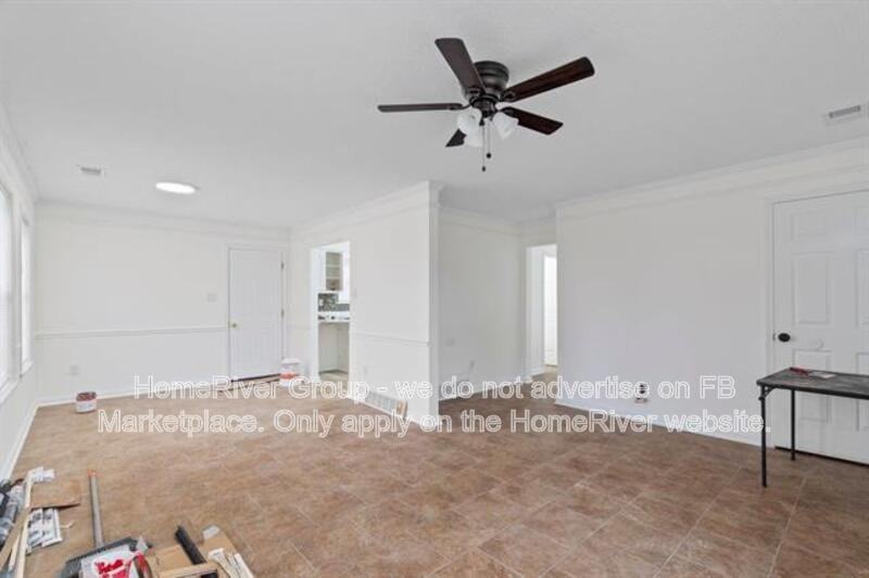 640 Hastings Cir E - Photo 2 of 11