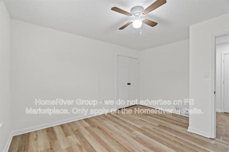 640 Hastings Cir E - Photo 4 of 11