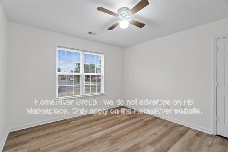 640 Hastings Cir E - Photo 6 of 11