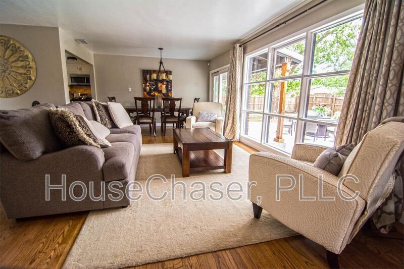 3110 40th St - Photo 2 of 9