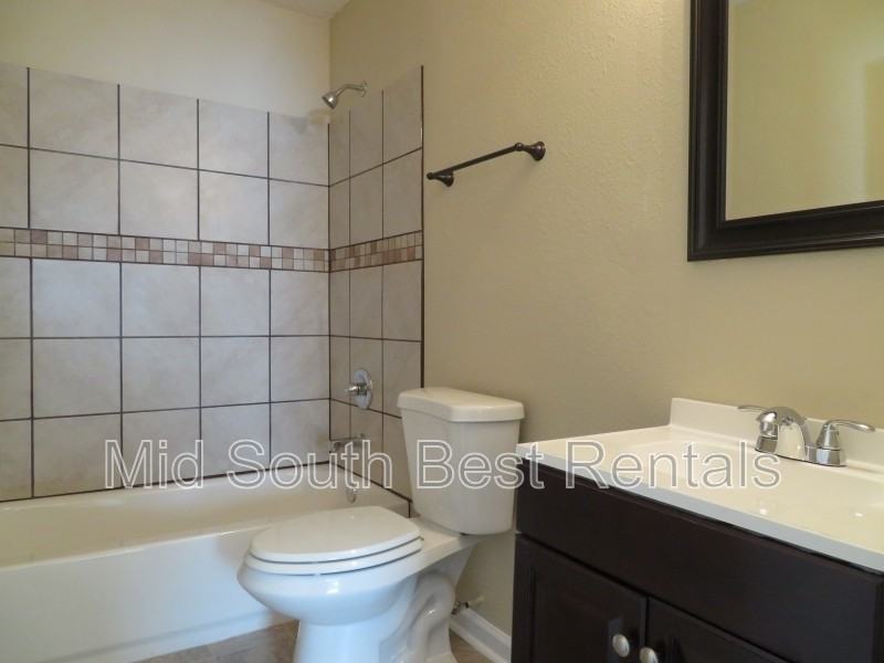 2403 S Spring St - Photo 7 of 7