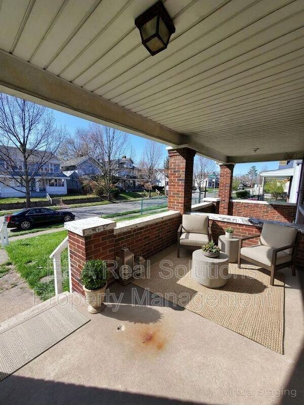 854 Fairwood Ave - Photo 4 of 18