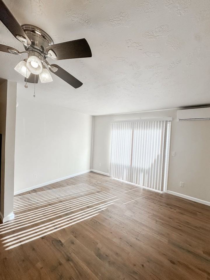 The Pines Apartments - Photo 6 of 35