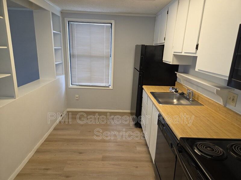 9539 Olde Woods Dr - Photo 5 of 21