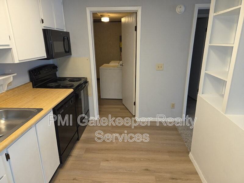 9539 Olde Woods Dr - Photo 6 of 21