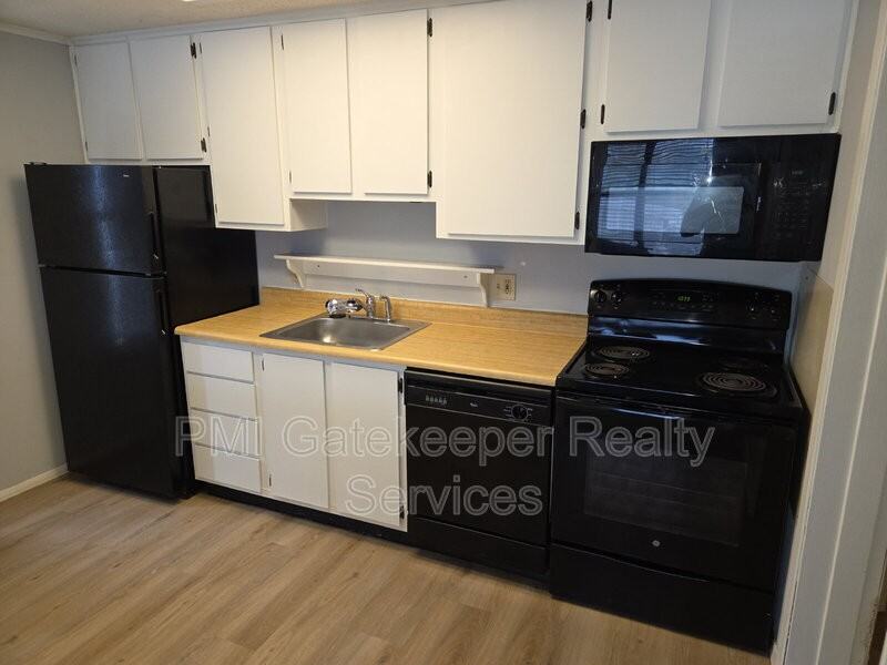 9539 Olde Woods Dr - Photo 7 of 21