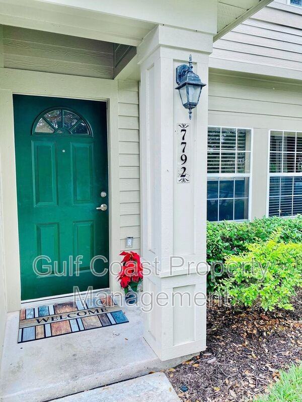 7792 Plantation Cir - Photo 2 of 27