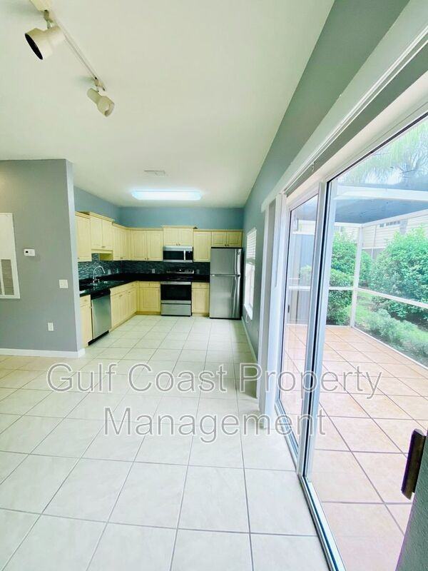 7792 Plantation Cir - Photo 6 of 27